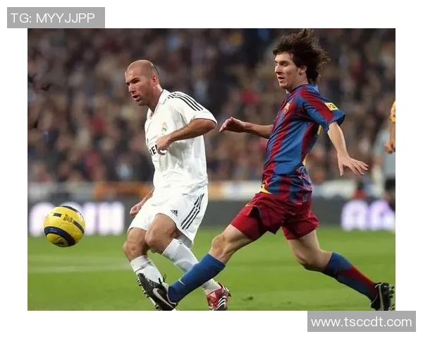 全球足球巨星同框合影展现顶级球技与团队精神的精彩瞬间