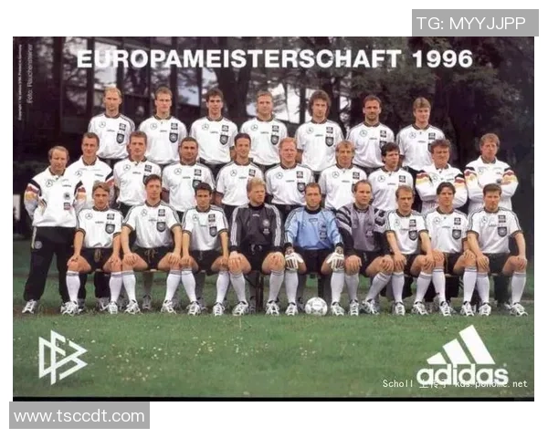 十年前德国国家足球队核心球星回顾与发展轨迹分析